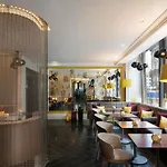 W - Opera Hotel