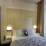 W - Opera Otel