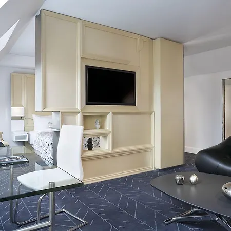 W - Opera Hotel 5*