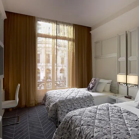 Hotel W - Opera