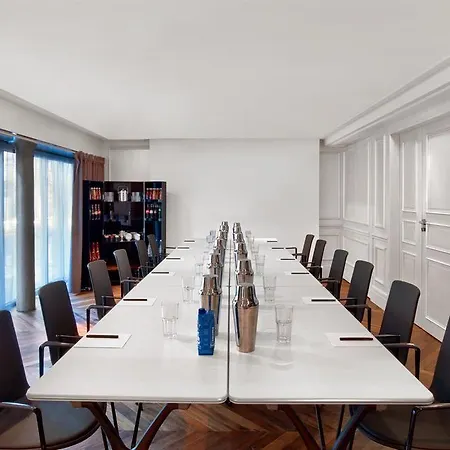 W - Opera 5* París