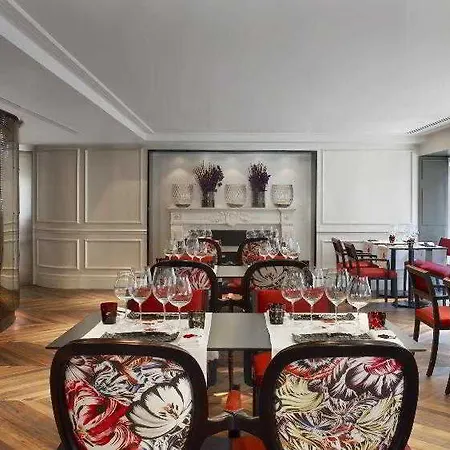 W - Opera Hotel