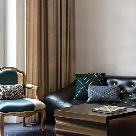 W - Opera Hotel