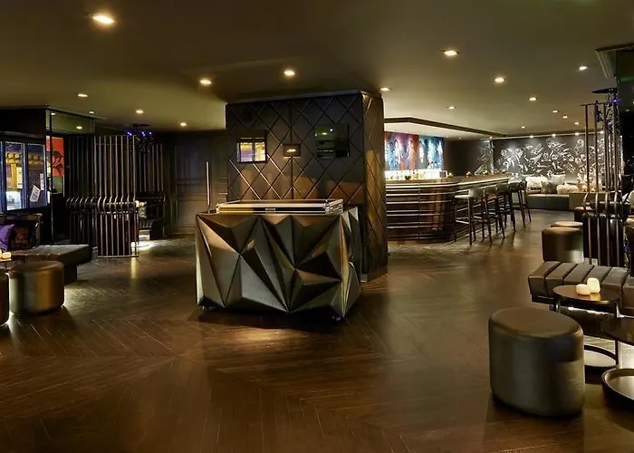 W - Opera Hotel 5*